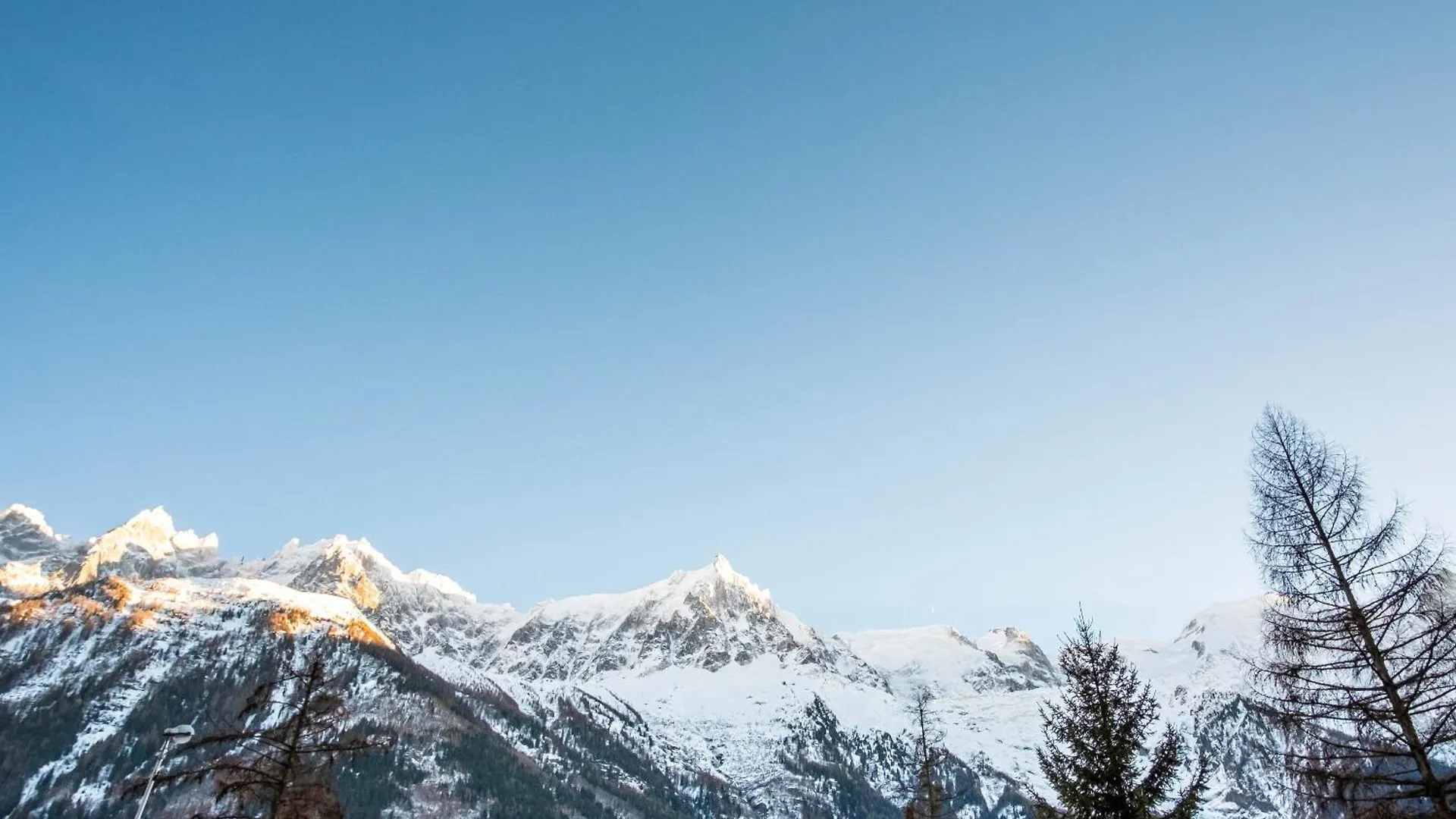 Primerose - Historic Chalet - Garden - Central - 5 Bedrooms - Mont-Blanc Views Chamonix France